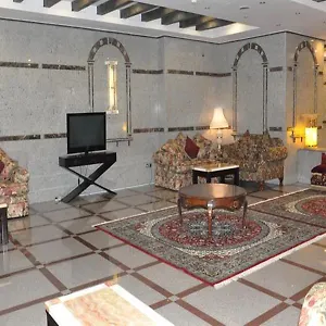https://refaaf-al-azizia.mecca-hotels.info